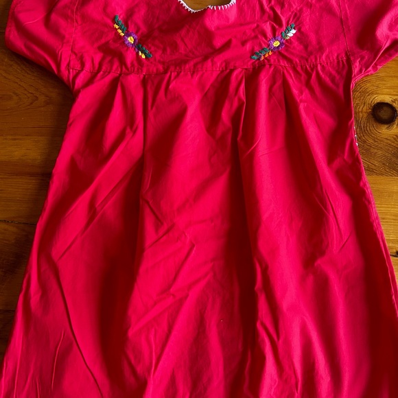 Gorgeous red Mexican embroidered dress! - Picture 4 of 7